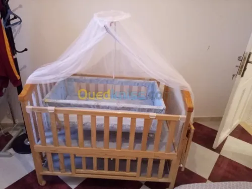 Lit pour bébé دوح أطفال