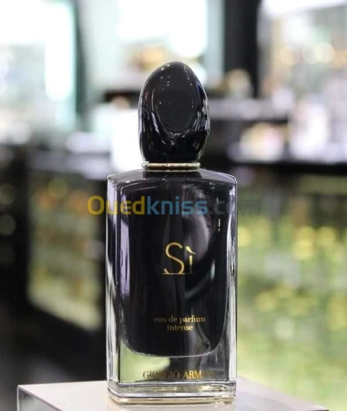  Si Intense de Giorgio Armani. 