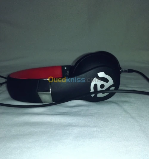 Numark HF325