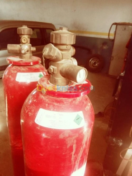 Bouteille d'extincteur industriel 