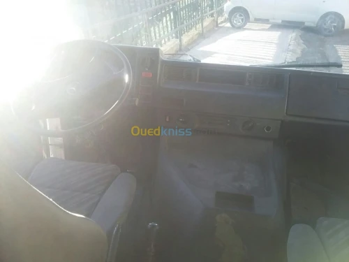 Mercedes Mb 100