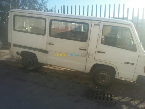 Mercedes Mb 100