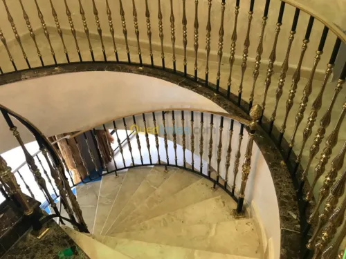 Rampe d’escalier en laiton massif 