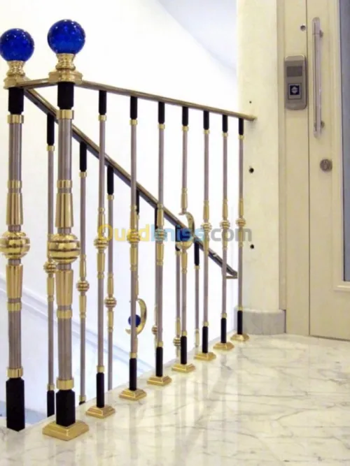 Rampe d’escalier en laiton massif 