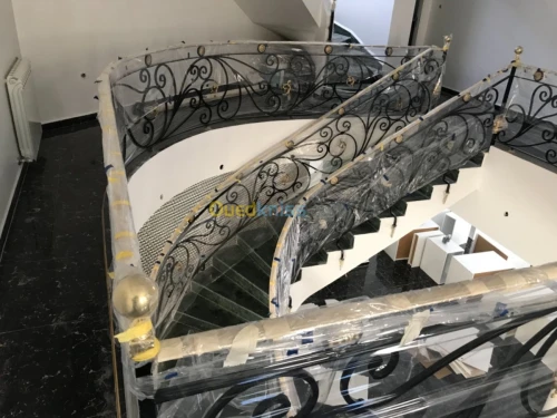 Rampe d’escalier en laiton massif 