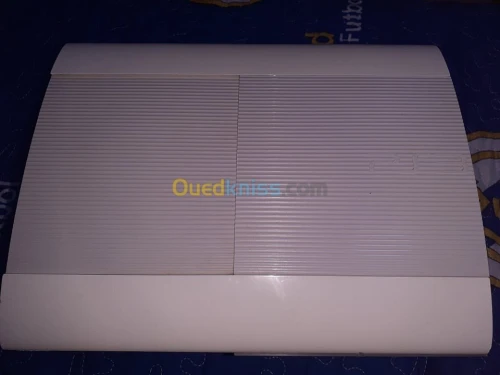 playstation 3 ultra slim 500GB