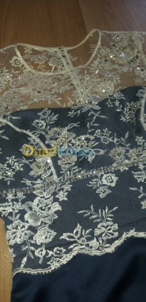 robe & tailleurs en dentelle 