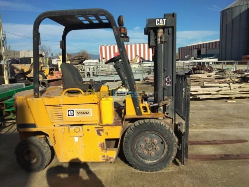 cat v400