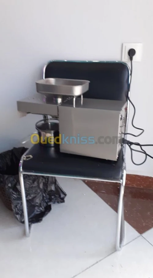 Presse A Huile Electrique En Inox Digital - عصارة الزيوت الطبيعية والحبوب من الاينوكس عالي الجودة