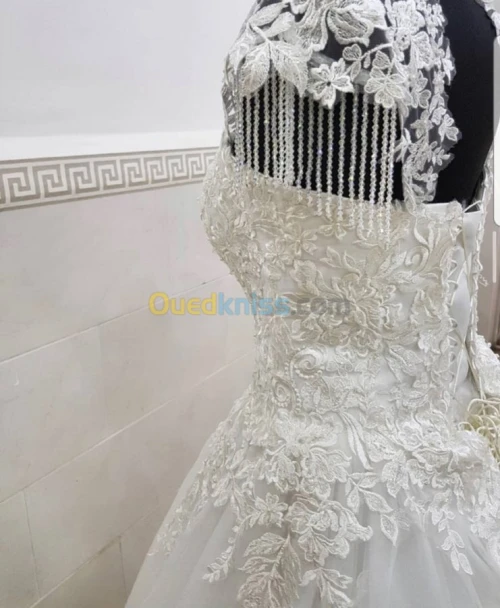 Location Robe blanche