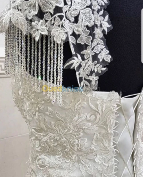 Location Robe blanche