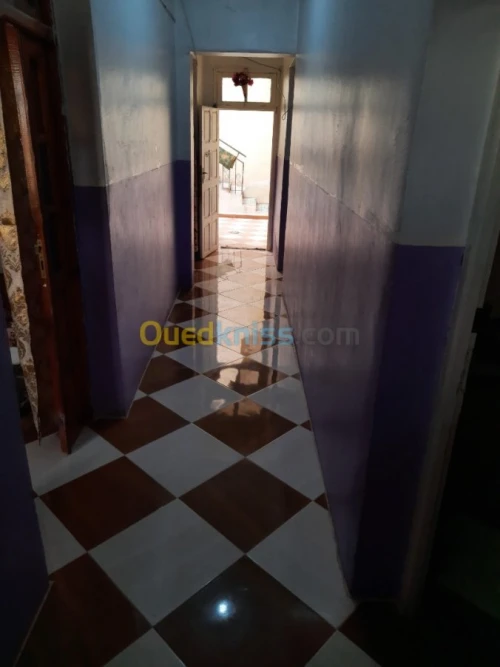 Vente Appartement F6 Tebessa Cheria