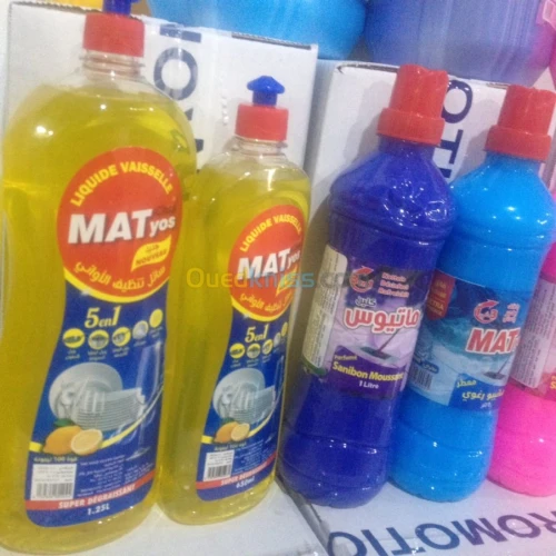 Préparateur et formateur des produits détergents 