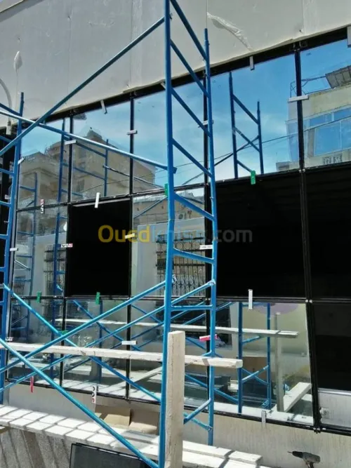 Revêtement faces mur rideau alucobond