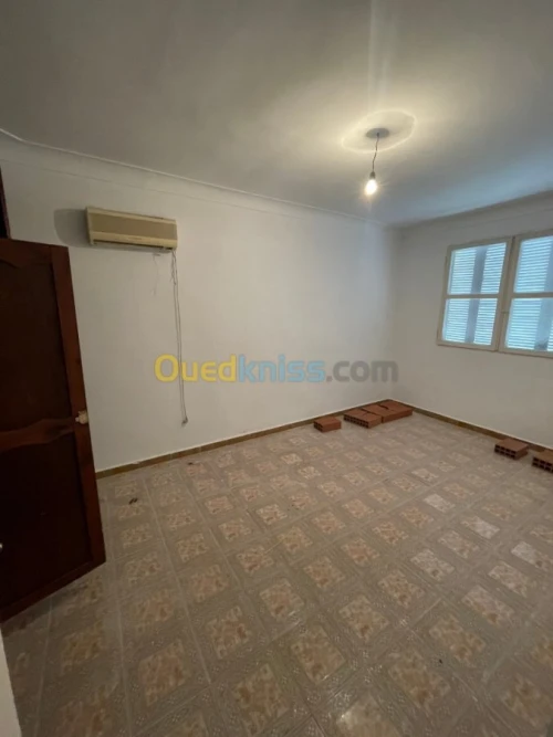 Location Appartement F5 Alger Bab ezzouar