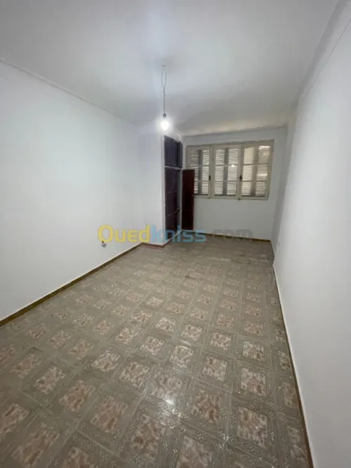 Location Appartement F5 Alger Bab ezzouar