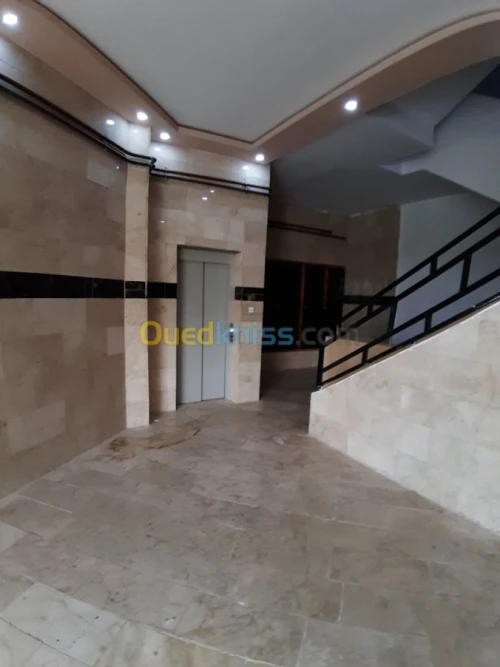 Location Appartement F5 Relizane Relizane