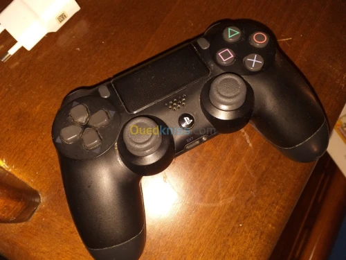 Ps4 slim 500Go 