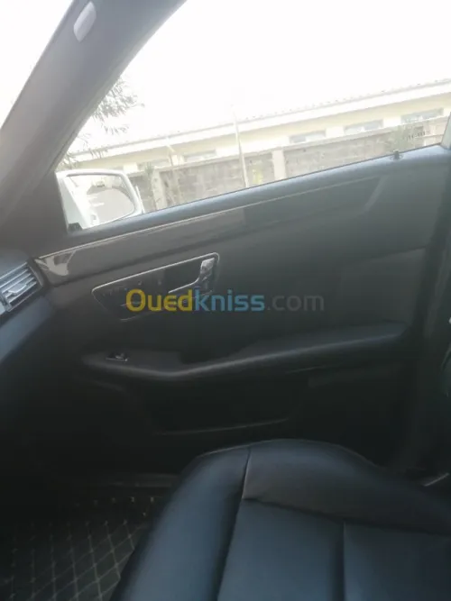 Mercedes Benz Classe E 2011 AVANTGARDE Pack AMG