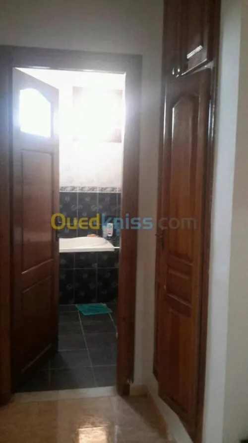 Vente Appartement F5 Alger Bordj el bahri