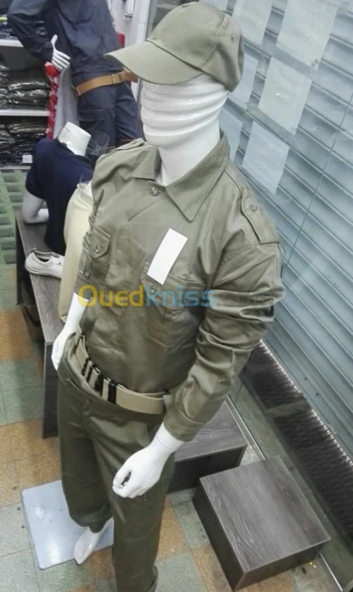 tenue de gardiennage+tout equipement