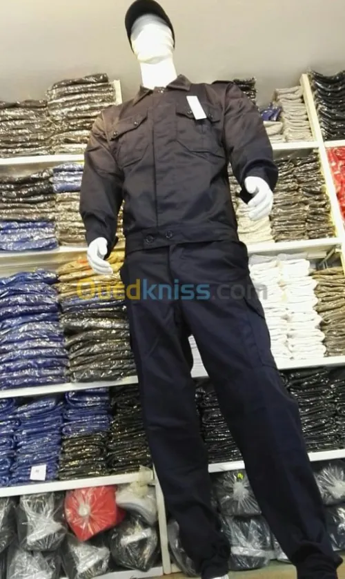 tenue de gardiennage+tout equipement