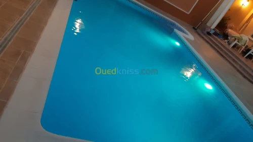 PISCINES Construction & réalisation