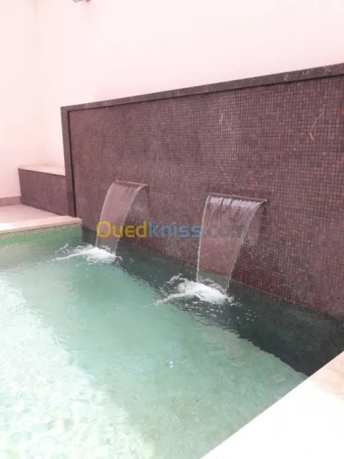 PISCINES Construction & réalisation