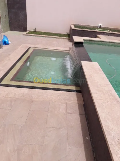 PISCINES Construction & réalisation