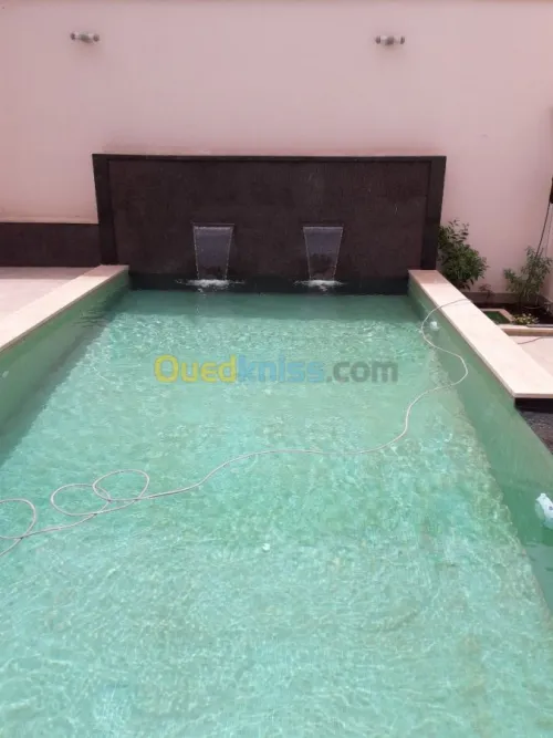 PISCINES Construction & réalisation