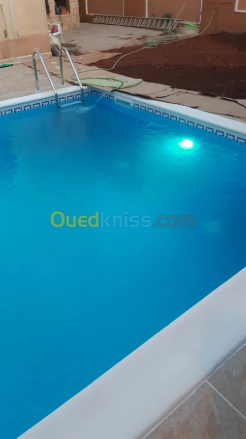 PISCINES Construction & réalisation