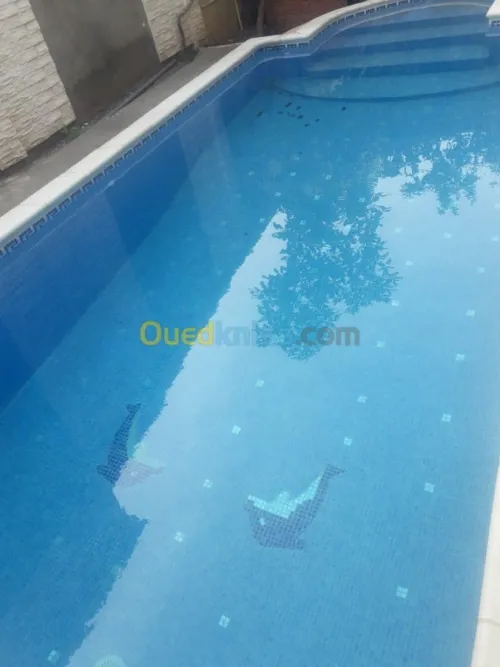 PISCINES Construction & réalisation