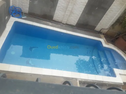 PISCINES Construction & réalisation