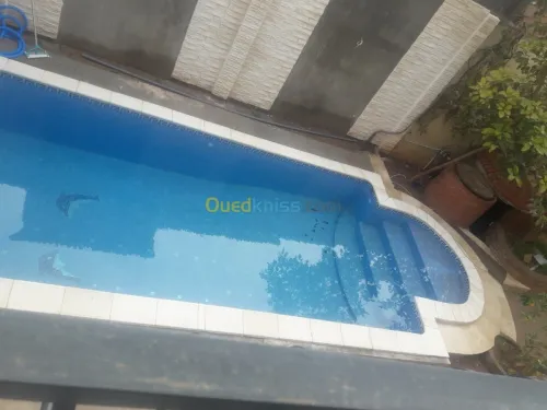 PISCINES Construction & réalisation