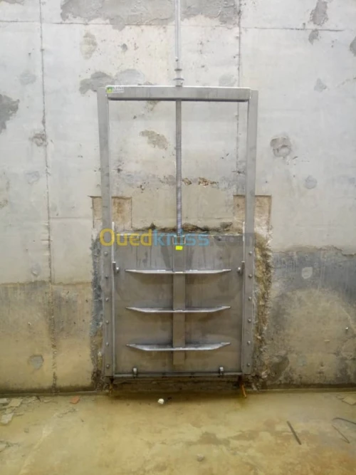 -VANNE MURALE et BATARDEAU 