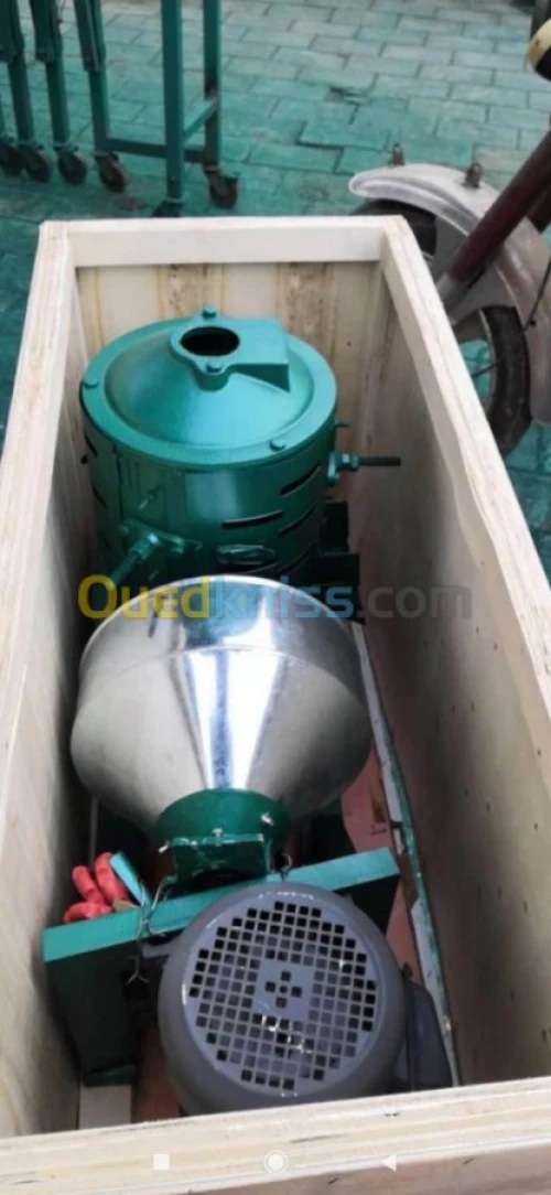 ماكنة تقشير الحبوب