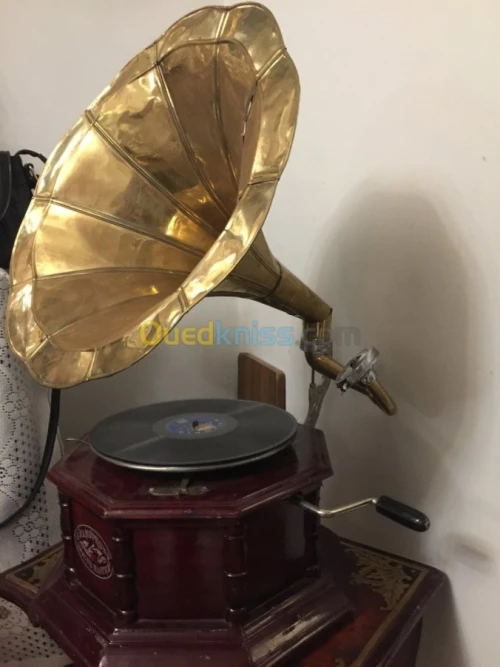 Tourne disque ancien