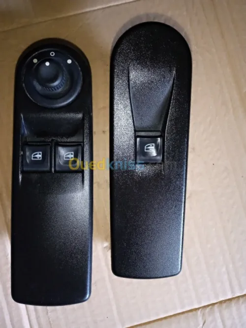 PLAFONNIER RENAULT CLIO 4 CAPTUR