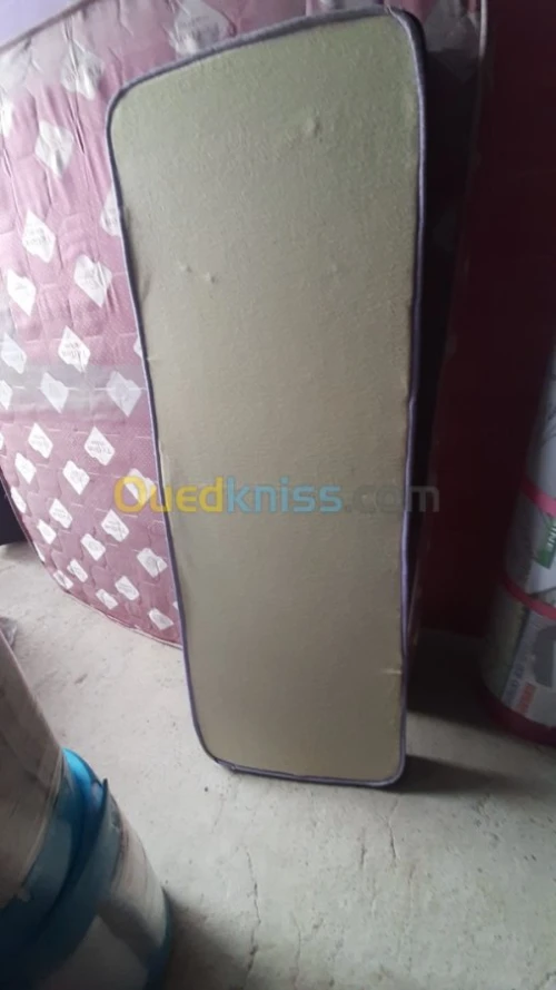MATELAS ORTHOPÉDIQUE