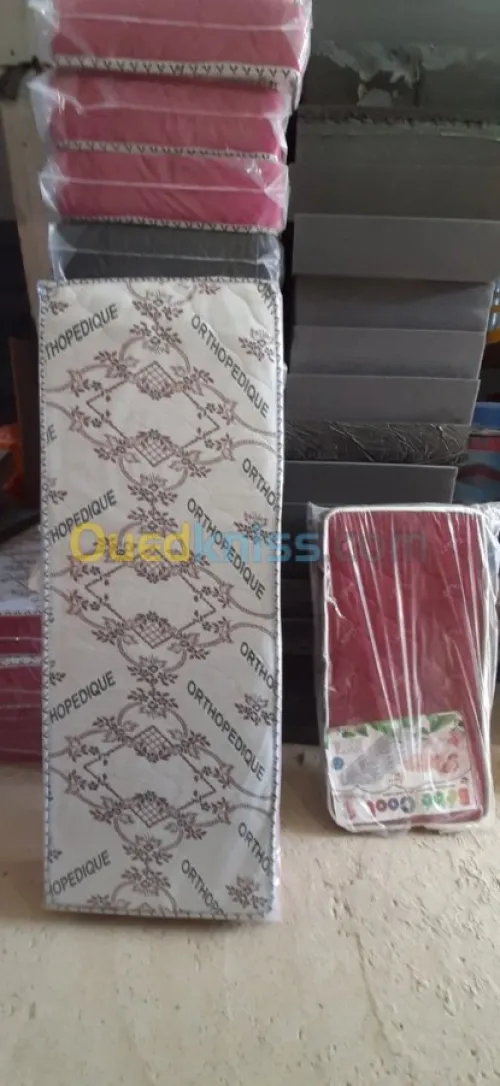 MATELAS ORTHOPÉDIQUE