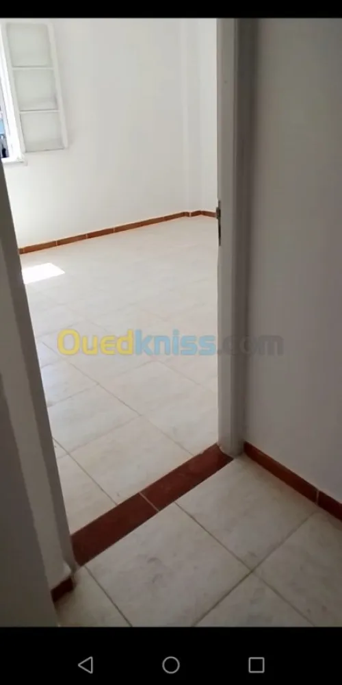 Vente Appartement F3 Mostaganem Mezghrane