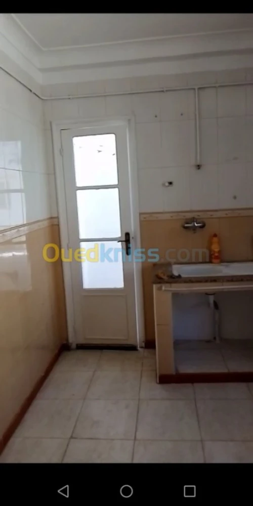 Vente Appartement F3 Mostaganem Mezghrane