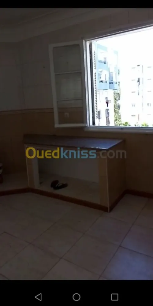 Vente Appartement F3 Mostaganem Mezghrane
