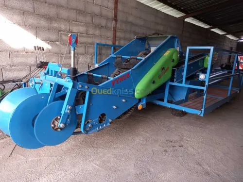 ARRACHEUSE-RAMASSEUSE POMMES DE TERRE