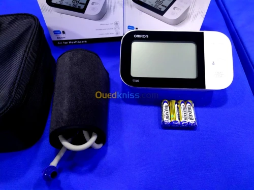 TENSIOMÈTRE OMRON M7 ☆(Nouveau modèle)