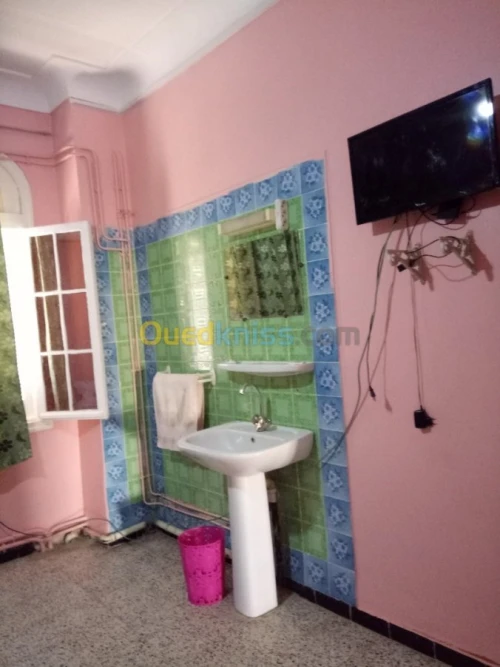 دورة صناعة الصابون بالجزائر