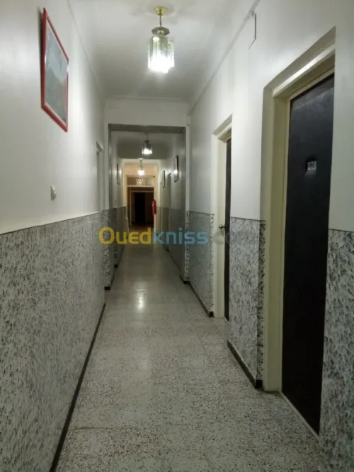 دورة صناعة الصابون بالجزائر