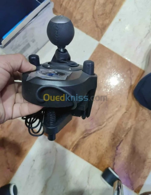 Volon Logitic G29 + Shifter Logitic