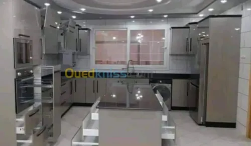 CUISINES MODERNES SUR COMMANDE