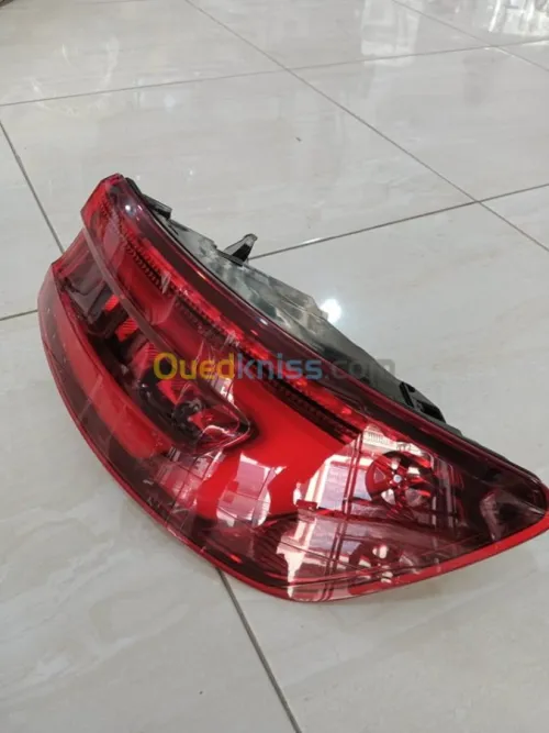 feux arriere Audi A4 Led 2018 VAG